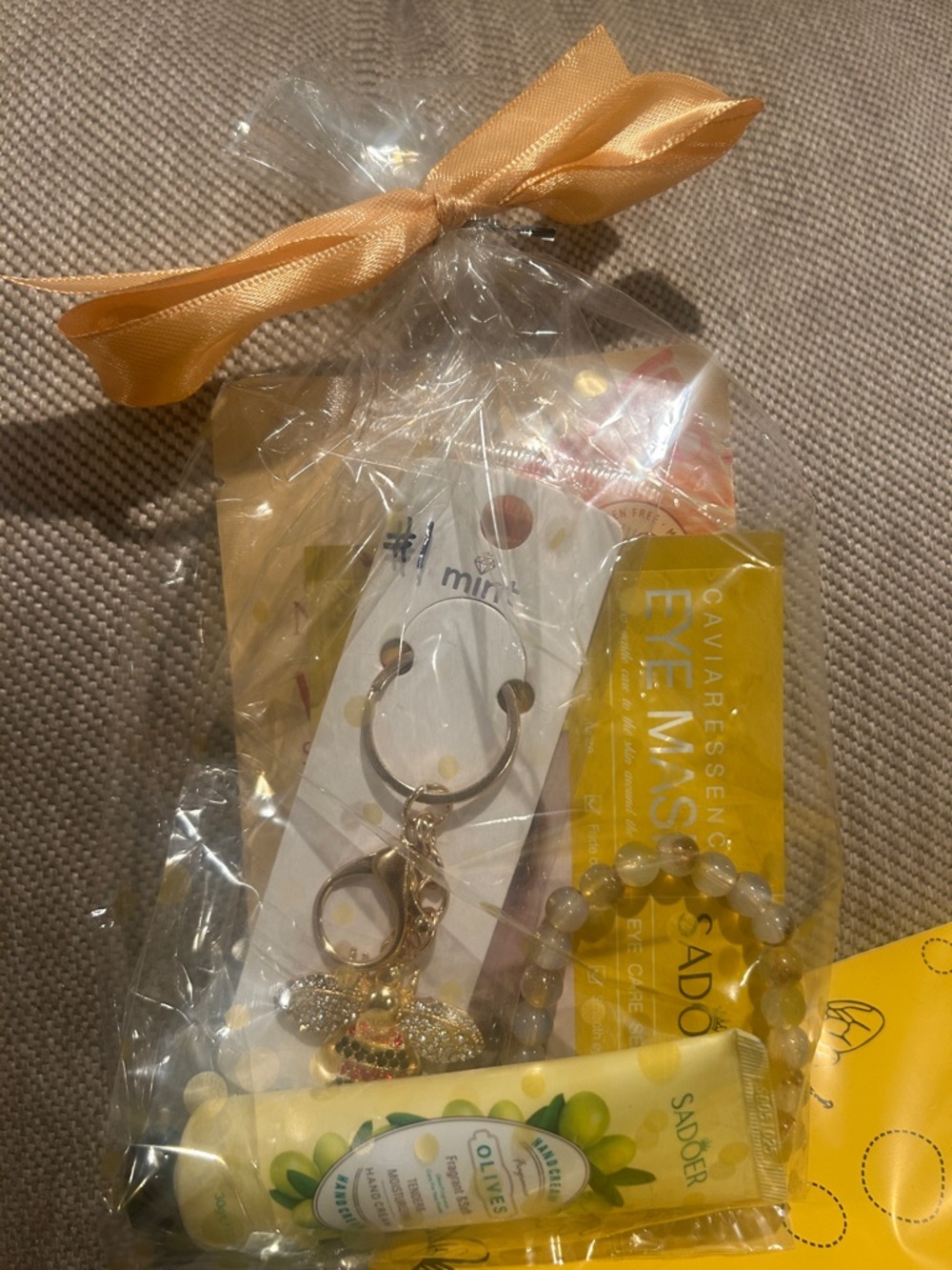Zeeβs DYNAMIC Beauty Bundles - Picture 2 of 3